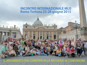 foto grupal en Plaza San Pedro