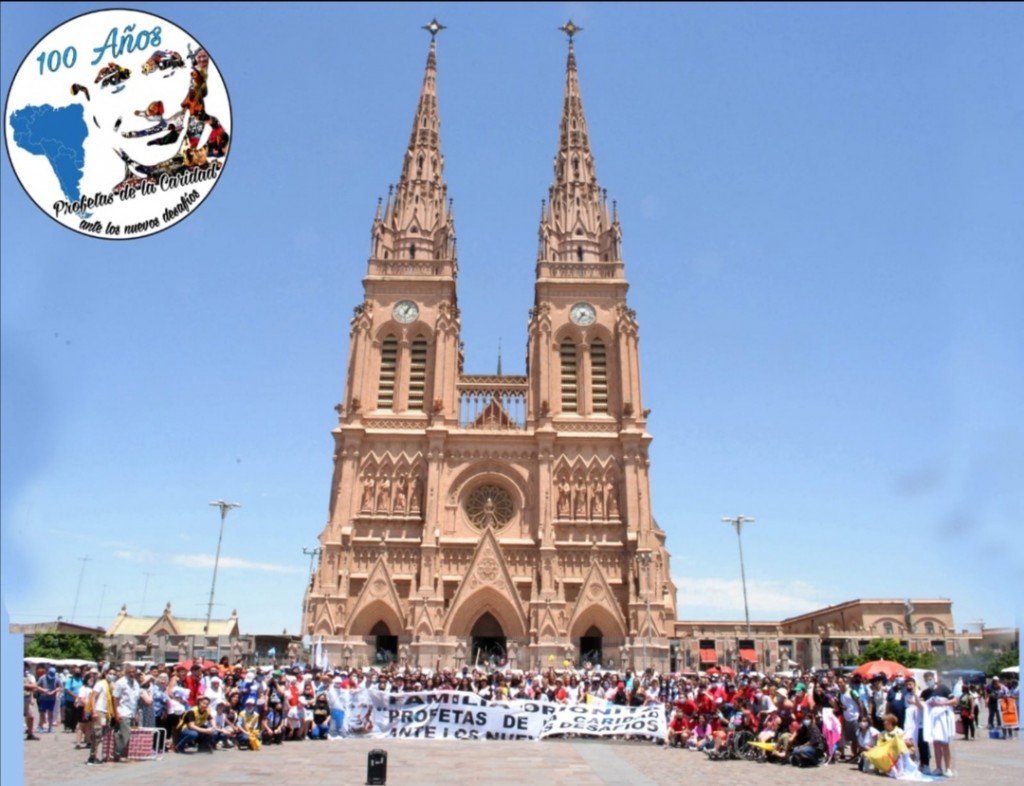 CENTENARIO EN LUJAN